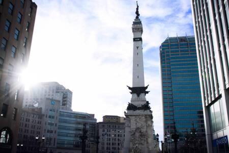 Cozysuites - 2Br With Direct Skybridge Access #5 Indianapolis Buitenkant foto