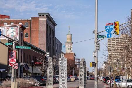Cozysuites - 2Br With Direct Skybridge Access #5 Indianapolis Buitenkant foto